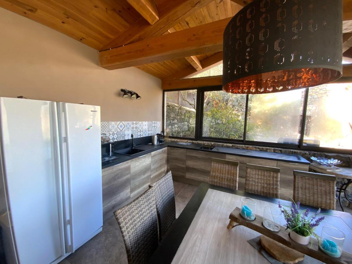 Le Hameau Des Vanades Ampus Экстерьер фото
